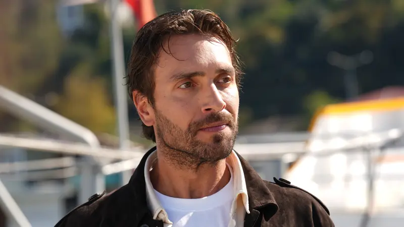 Tasacak Bu Deniz Episode 4 with Urdu Subtitles